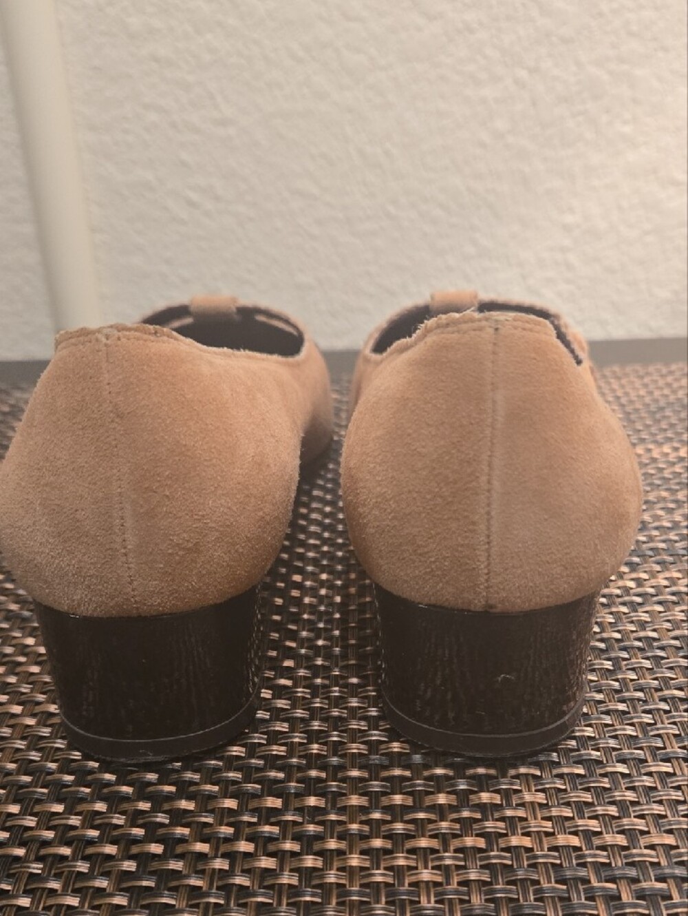 Salvatore Ferragamo Tan Suede Flats with Brown Patent Cap-Toe - Picture 7 of 8